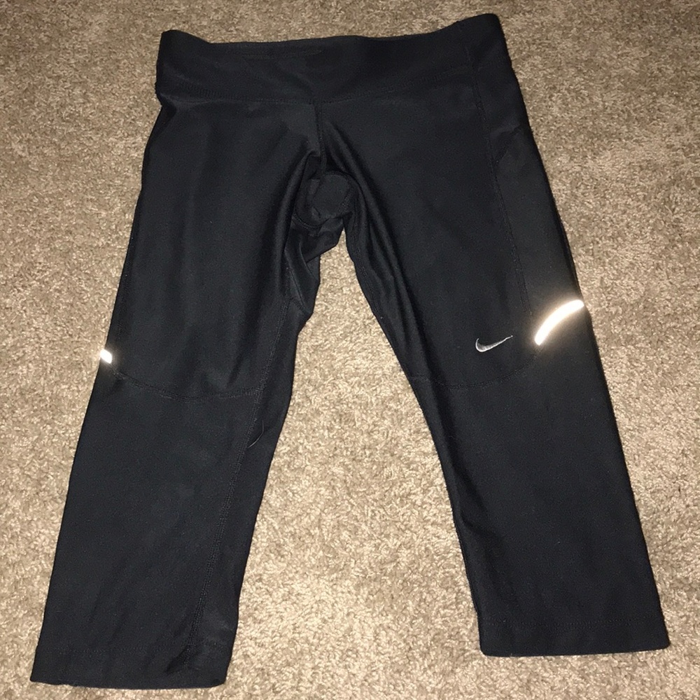 Nike Dri-fit crop leggings